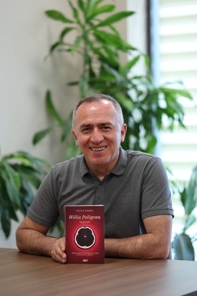 Elvan Ezber kitapla